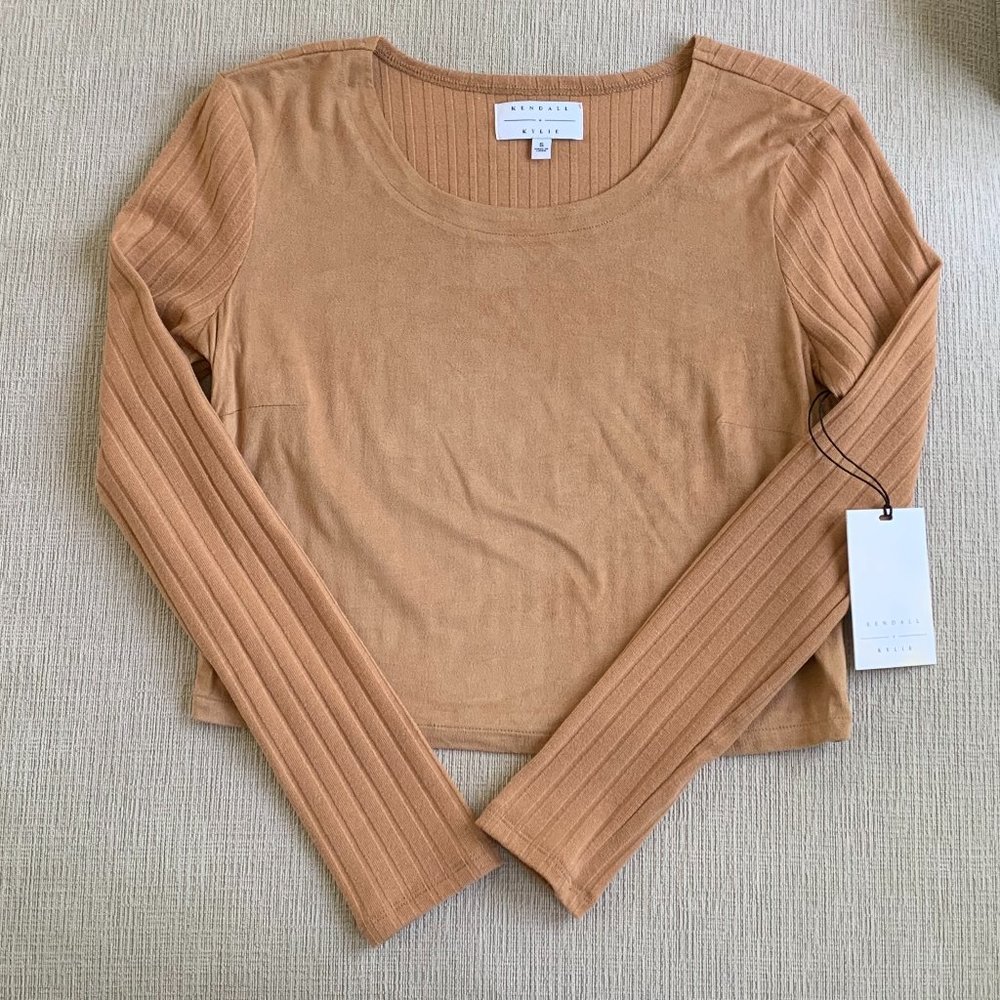 Kendall + Kyle Long Sleeve Cropped Top